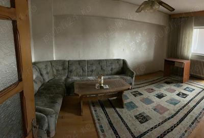 Chirie pentru o camera in apartament de trei camere zona Arcu - Gara - exclus agentie - 2