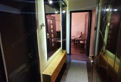 Garsonieră decomandată, mobilată în Tei - 5