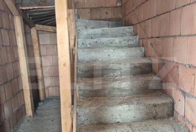 Vila noua de vanzare la intrare in Corunca - 11