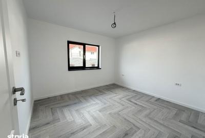 Casă cu 4 camere cu Teren 400 Mp în Clinceni - 9
