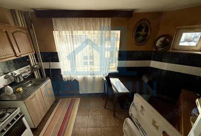 Apartament cu 2 camere decomandat în Craiovița Nouă - 6