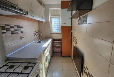 Apartament cu 2 camere decomandat în Hala Centrală - 2
