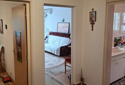 Apartament cu 4 camere semidecomandat în Crângași - 10