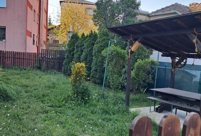 Casă cu 3 camere cu Teren 337 Mp în Central - 2
