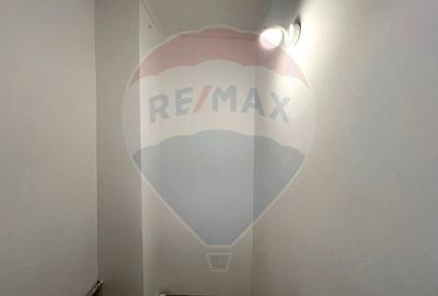 Apartament cu 3 camere de vânzare strada BICAZ zona URA - 11