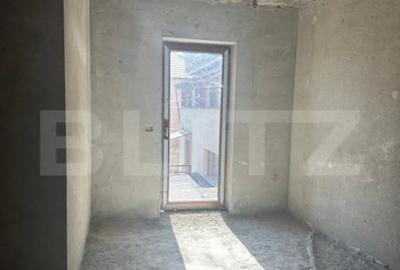 Casă cu 7 camere cu Teren 2600 Mp în Rădăuți - 3