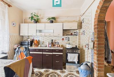 Casă cu 3 camere cu Teren 551 Mp în Turnu - 1
