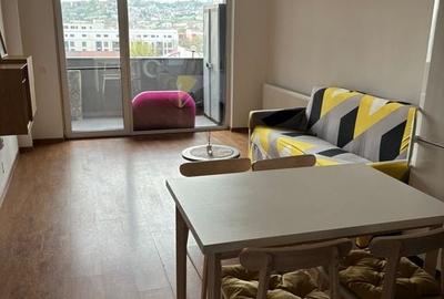 Apartament cu 2 camere semidecomandat, mobilat în Dâmbul Rotund
