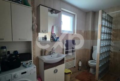 Casă cu 4 camere în Hințești - 11