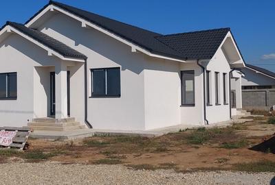 Casă cu 4 camere în Sântandrei - 4