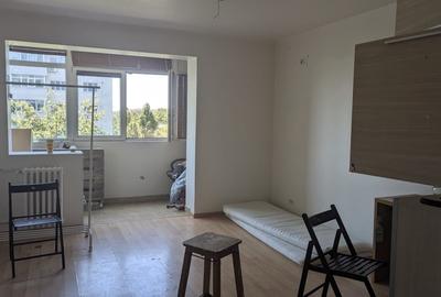 GARSONIERĂ SPAȚIOASĂ CU BALCON MARE, METROU TITAN & COSTIN GEORGIAN ,ZONA VERDE - 3