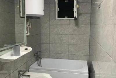 Apartament de vanzare cu 3 camere - 1