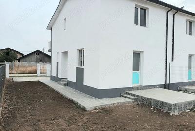 Casă cu 3 camere în Berceni - 2