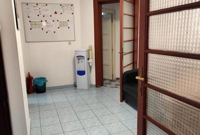 Apartament cu 3 camere decomandat în Tineretului - 4