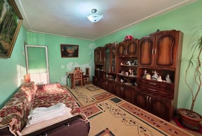 Apartament cu 3 camere decomandat în Tătărași