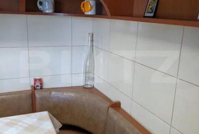 Apartament cu 4 camere decomandat, mobilat în Micro 17