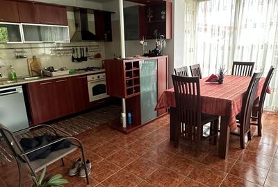 Casă individuală cu 8 camere cu Canalizare în Iancu Nicolae - 11