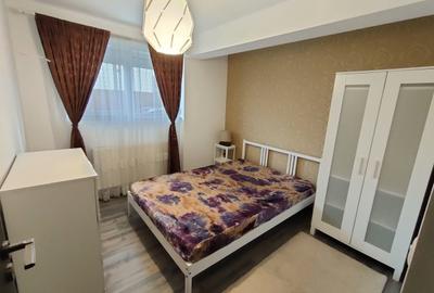 Apartament cu 3 camere decomandat în Berceni - 1