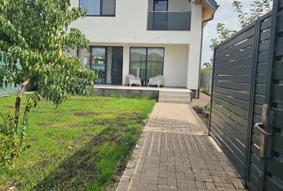 Duplex cu 5 camere cu Teren 265 Mp în Tamași - 3