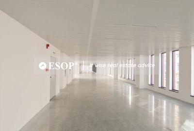 Spațiu comercial, de 60 mp, în Central - 9