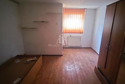 Garsonieră decomandată în 7 Noiembrie - 1