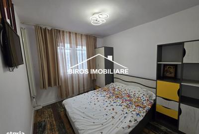 Apartament cu 3 camere semidecomandat în Dobrețu - 3