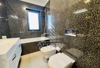 Casă cu 4 camere cu Canalizare în Lipovei