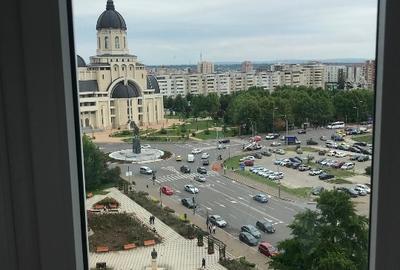 Proprietar, vând apartament 3 camere ultracentral – Vedere panoramică! - 1
