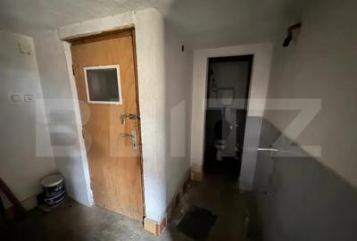 Casă cu 6 camere cu Teren 719 Mp în 14 Mai - 2