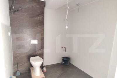 Apartament cu 4 camere decomandat, mobilat în Central