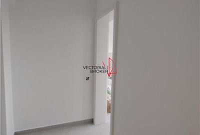Apartament cu 3 camere semidecomandat în Titan - 1