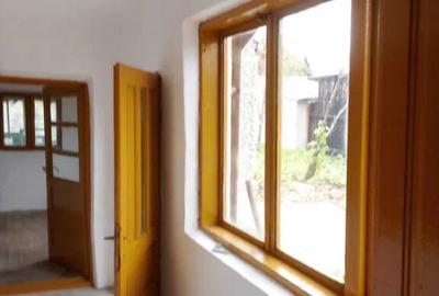 Proprietar casa in comuna Manesti, sat Coada Izvorului, Prahova - 4