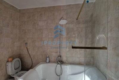 Casă cu 7 camere cu Canalizare în Fundeni - 10