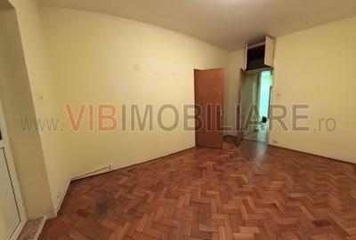 Apartament cu 3 camere circular în Est - 4