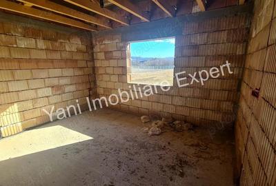 Casă cu 3 camere cu Teren 4028 Mp în Șuici - 3