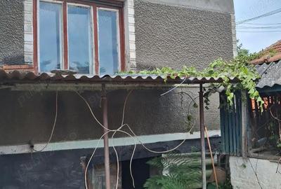 Casă în Săcel - 5