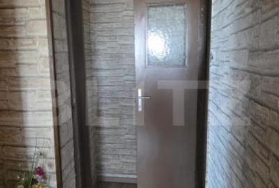 Apartament de vanzare, cu 4 camere, 4 balcoane, 75 mp, zona - 4