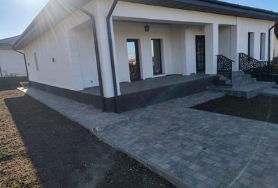 Casă cu 4 camere în Dancaș - 1