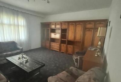 Casă cu 4 camere cu Teren 1100 Mp în Rădăuți