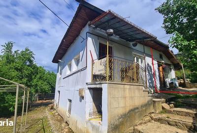 Casă cu 2 camere cu Teren 257 Mp în Central - 1