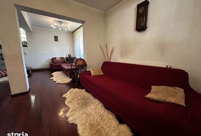 Casă cu 5 camere cu Teren 1286 Mp în Măneciu - 17