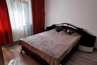 Apartament cu 2 camere decomandat, mobilat în 1 Mai - 10