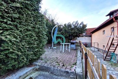 Casă individuală cu 6 camere cu Canalizare în Schei - 8