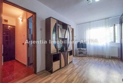Garsonieră semidecomandată în Micro 15 - 16