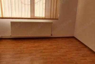 Spațiu comercial, de 39 mp, în Central - 8