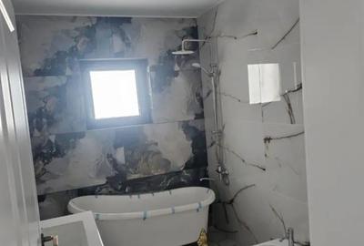 Casă cu 7 camere cu Teren 412 Mp în Central - 1