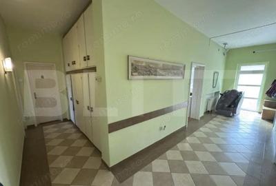 Apartament cu 5 camere decomandat în Central - 4