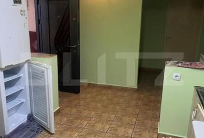 Apartament cu 3 camere decomandat în Aiud - 2