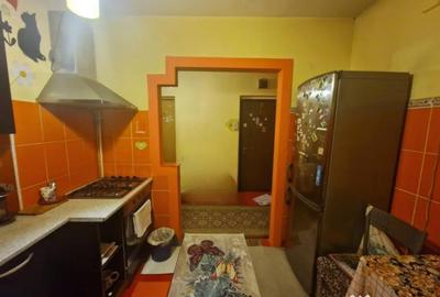 Apartament cu 3 camere decomandat în Central - 1
