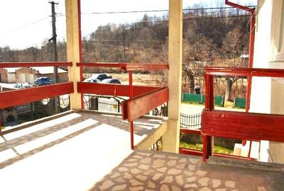 Casă cu 7 camere cu Teren 1020 Mp în Exterior Nord - 15